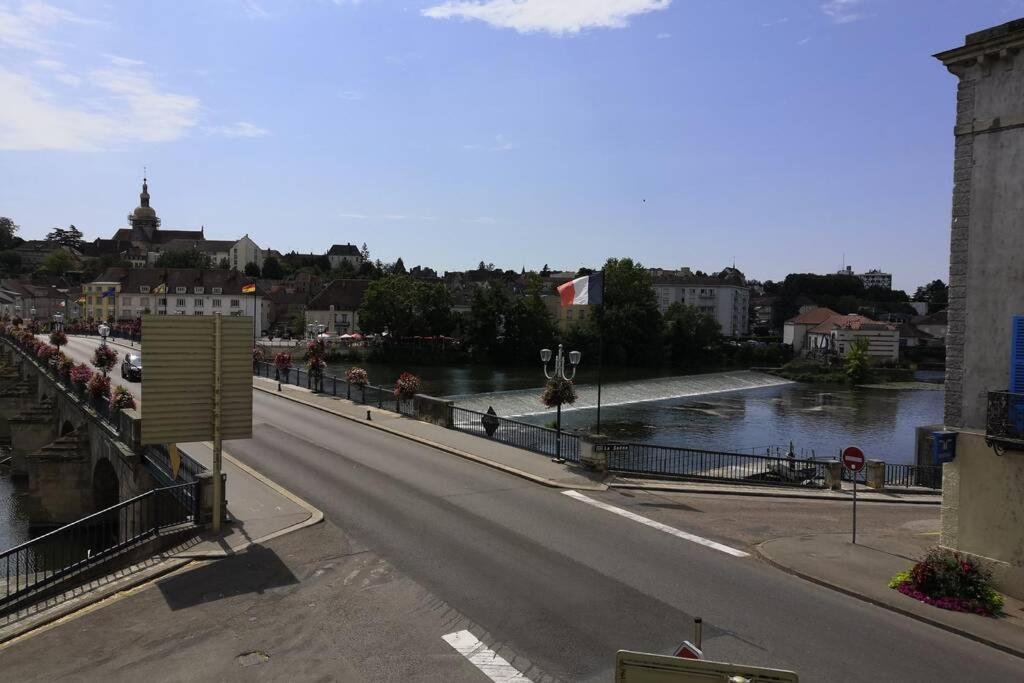 Gray Centre Ville Avec Vue Sur Saone Eksteriør billede